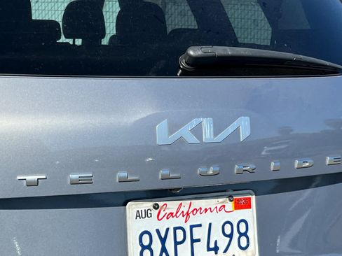 Used 2022 Kia Telluride LX AWD/4WD image 24