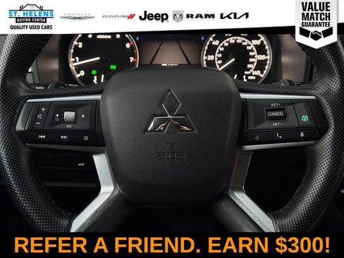 Used 2024 Mitsubishi Outlander SE image 22