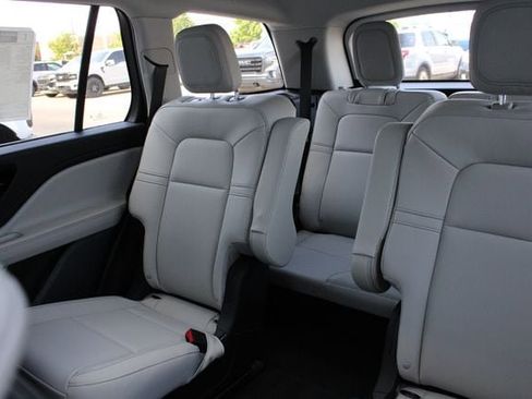 New 2026 Lincoln Aviator AWD image 50