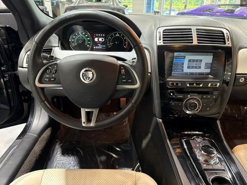 Used 2013 Jaguar XK Coupe RWD image 4