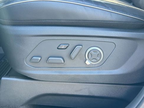 Used 2025 Hyundai Palisade Calligraphy AWD/4WD image 13