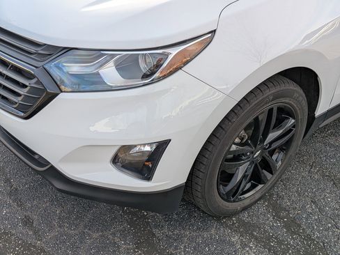 Used 2021 Chevrolet Equinox LT image 11