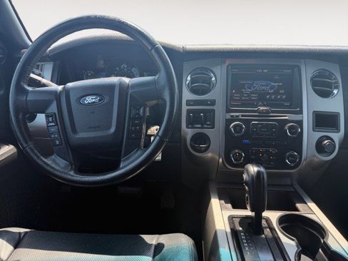 Used 2015 Ford Expedition EL XLT w/ Equipment Group 202A RWD image 4