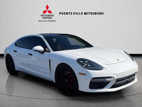 Used 2018 Porsche Panamera Turbo Executive image 3