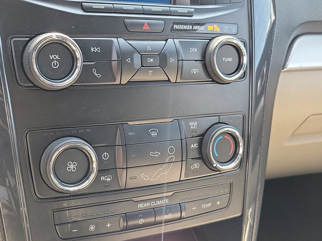 Used 2018 Ford Explorer FWD image 34