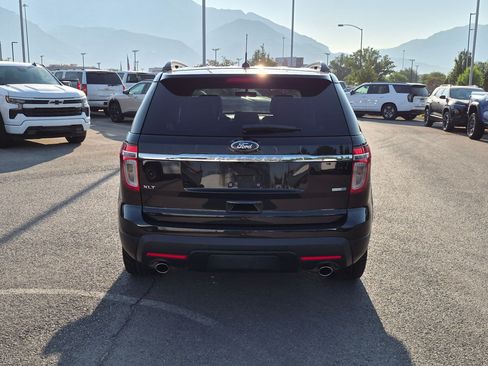 Used 2015 Ford Explorer XLT w/ Equipment Group 202B AWD/4WD image 4