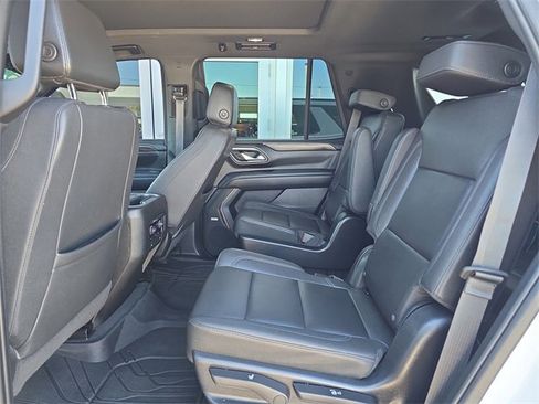 Certified 2023 Chevrolet Tahoe Z71 w/ Luxury Package image 15