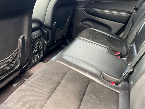 Used 2018 Jeep Grand Cherokee Altitude image 5