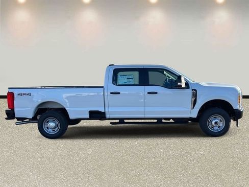 New 2026 Ford F250 XL image 4