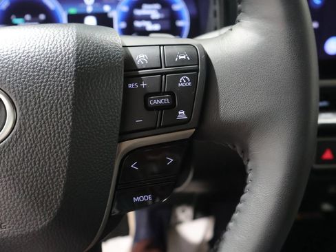 Used 2026 Toyota Camry XSE FWD image 34