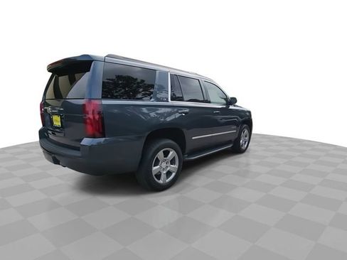 Used 2020 Chevrolet Tahoe LT w/ Luxury Package RWD image 8