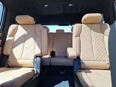New 2025 Cadillac Escalade IQ Luxury 2 AWD/4WD image 23