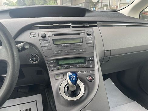 Used 2011 Toyota Prius Two FWD image 12
