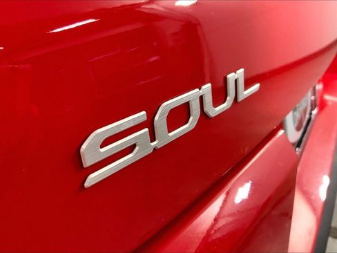 Certified 2024 Kia Soul LX FWD image 8