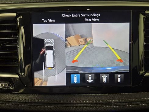 Certified 2018 Chrysler Pacifica Limited w/ Advanced Safetytec Group image 13