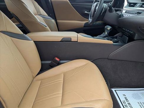 Used 2019 Lexus ES 350 w/ Accessory Package 2 image 19