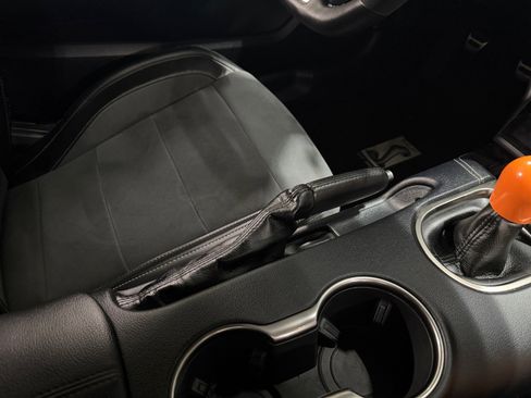 Used 2019 Ford Mustang Shelby GT350 w/ Technology Package image 33