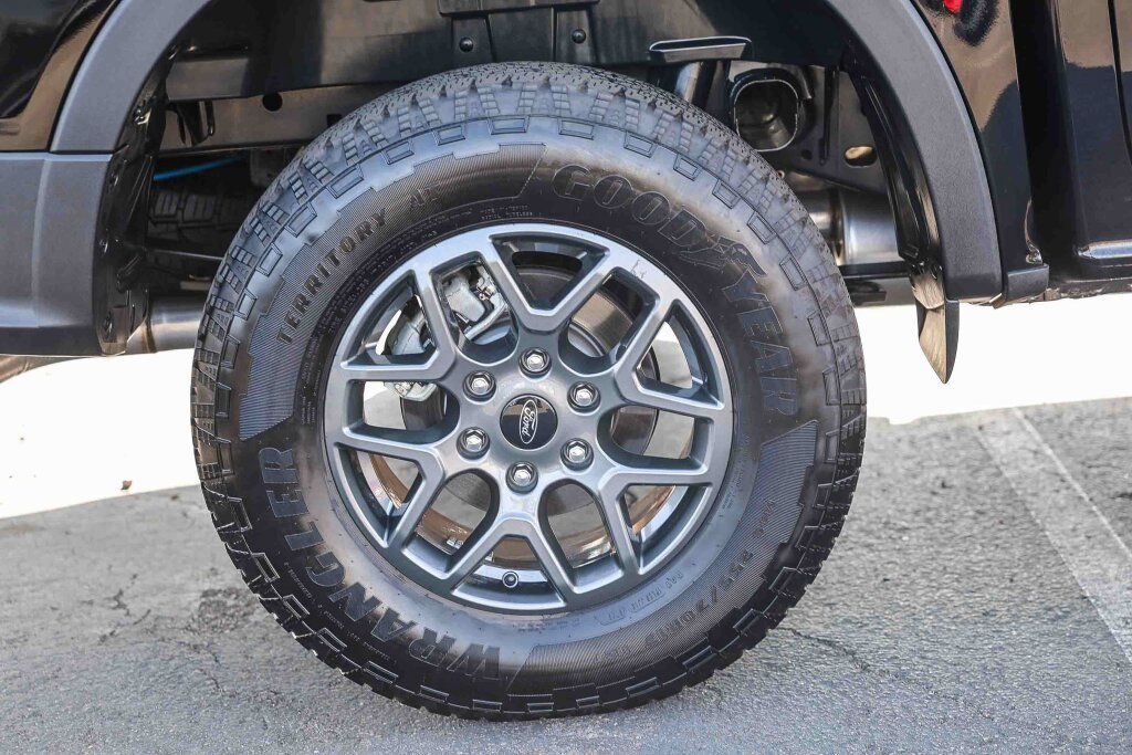 Used 2025 Ford Ranger XLT w/ Equipment Group 301A High AWD/4WD image 25