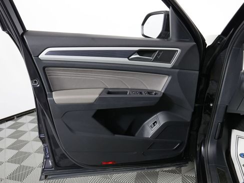 Used 2021 Volkswagen Atlas Cross Sport SEL R-Line w/ Cross Sport MDO Package image 12