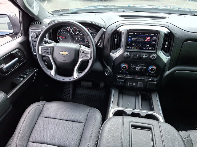 Used 2021 Chevrolet Silverado 1500 LTZ w/ LTZ Premium Package AWD/4WD image 15