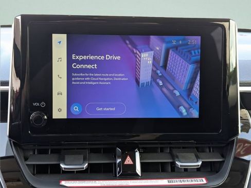 Used 2023 Toyota Corolla Cross XLE w/ Convenience Package FWD image 22