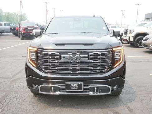 Certified 2025 GMC Sierra 1500 Denali Ultimate AWD/4WD image 3