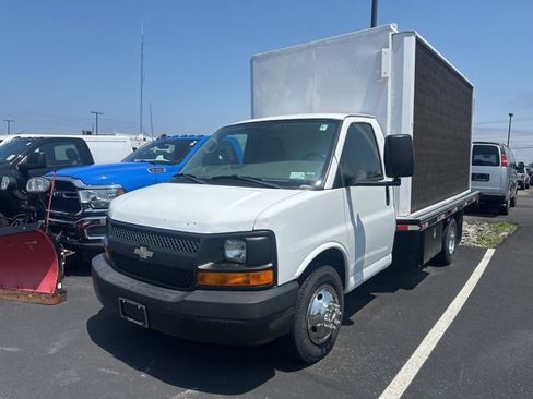 Used 2008 Chevrolet Express 3500 image 4