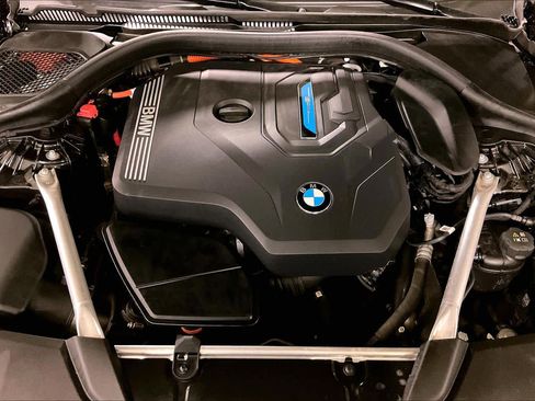 Used 2023 BMW 530e 530e w/ Premium Package image 29