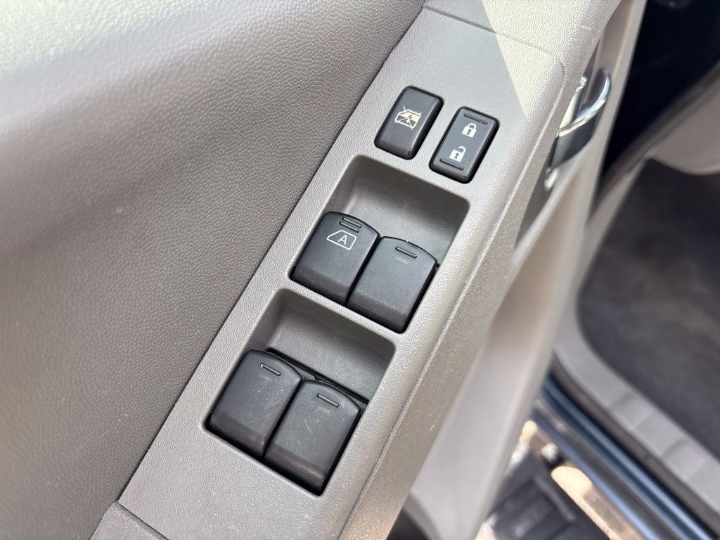 Used 2019 Nissan Frontier SV AWD/4WD image 16