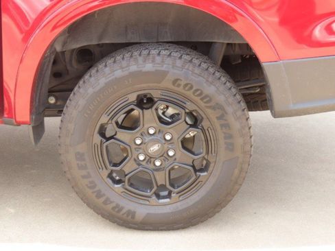Used 2025 Ford Ranger Lariat w/ FX4 Off-Road Package AWD/4WD image 15