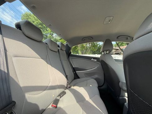 Used 2012 Hyundai Accent GLS FWD image 19