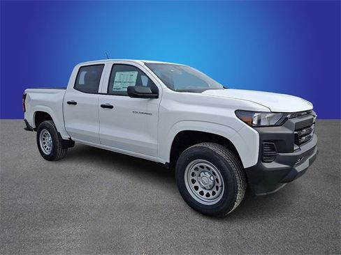 New 2026 Chevrolet Colorado W/T image 2