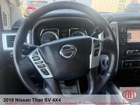 Used 2018 Nissan Titan SV w/ SV Convenience Package AWD/4WD image 14