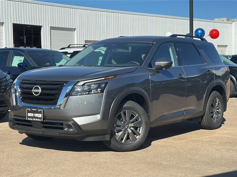 New 2025 Nissan Pathfinder SV w/ SV Premium Package image 2