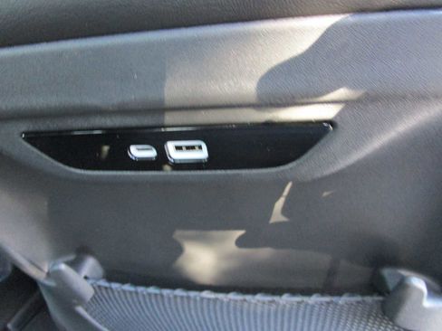 New 2025 Chrysler Pacifica Select image 15