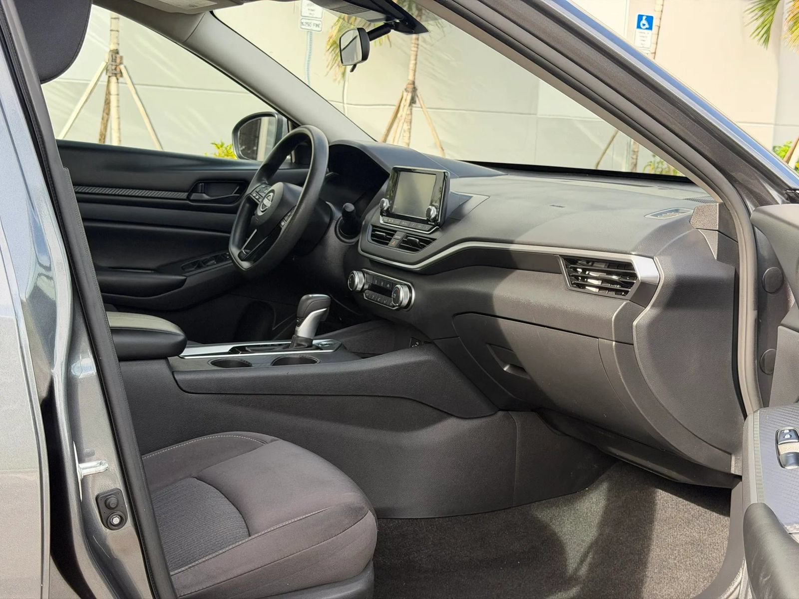 Used 2023 Nissan Altima 2.5 S FWD image 44