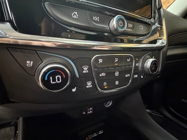 Used 2021 Chevrolet Traverse High Country w/ LPO, Floor Liner Package AWD/4WD image 29