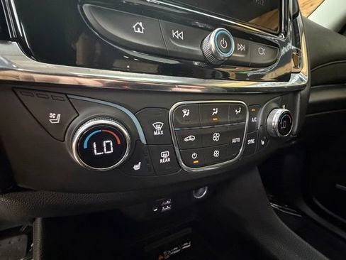Used 2021 Chevrolet Traverse High Country w/ LPO, Floor Liner Package AWD/4WD image 29