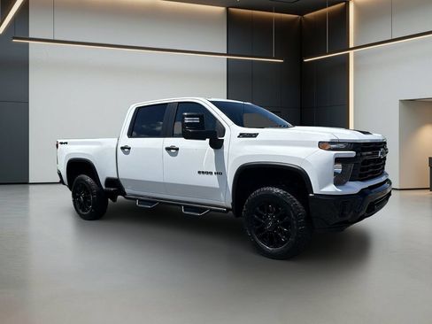 Used 2025 Chevrolet Silverado 2500 Custom w/ Custom Convenience Package AWD/4WD image 8