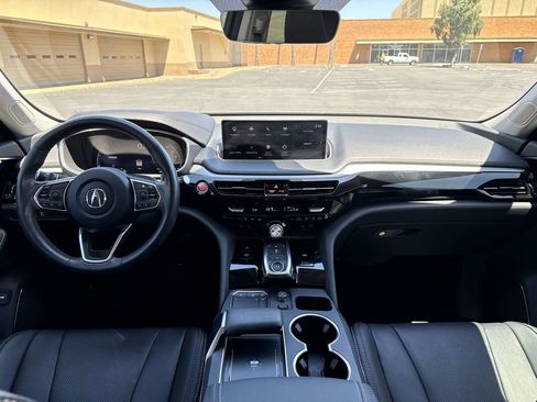 Used 2024 Acura MDX SH-AWD w/ Technology Package image 17