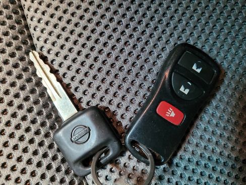 Used 2016 Nissan Frontier SV w/ SV Value Truck Package image 32