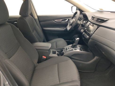 Used 2018 Nissan Rogue S AWD/4WD image 21