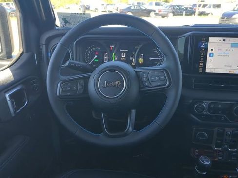 New 2025 Jeep Wrangler Unlimited Rubicon 4xe image 15