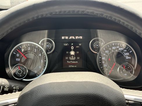 Used 2023 RAM 1500 Lone Star AWD/4WD image 19
