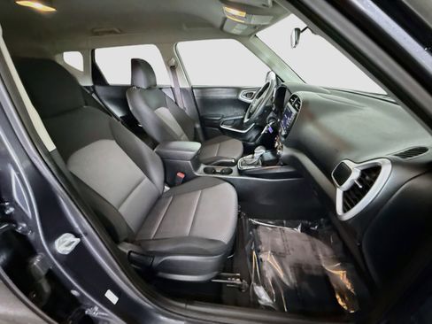 Used 2022 Kia Soul LX w/ Technology Package FWD image 28