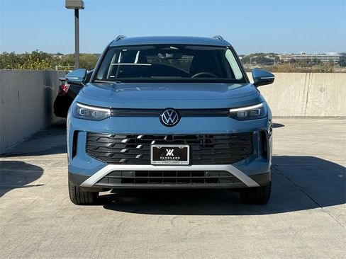 New 2026 Volkswagen Tiguan SE image 3
