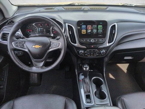 Used 2018 Chevrolet Equinox Premier FWD image 24