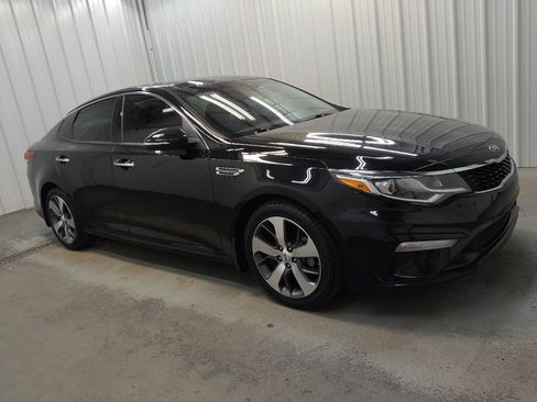 Used 2020 Kia Optima S w/ S Panoramic Sunroof Package FWD image 11