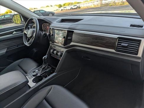 Used 2023 Volkswagen Atlas SE AWD/4WD image 13