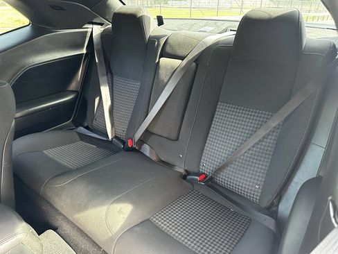 Used 2019 Dodge Challenger R/T Scat Pack w/ Driver Convenience Group RWD image 23